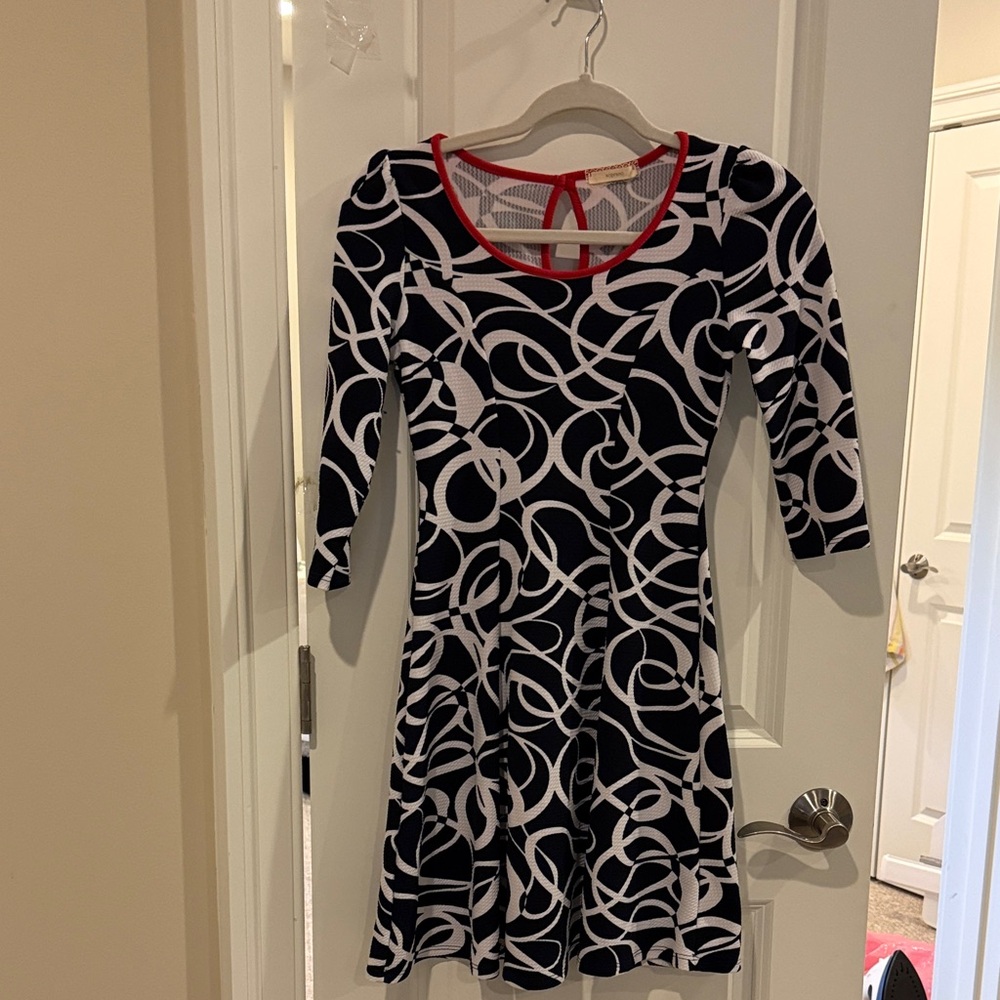 Soprano Black and White Patterned Dress with Red Accents